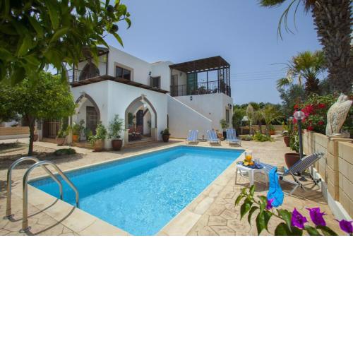 You and Your Family will love this Villa close to the beautiful town of Protaras, Protaras Villa 1479