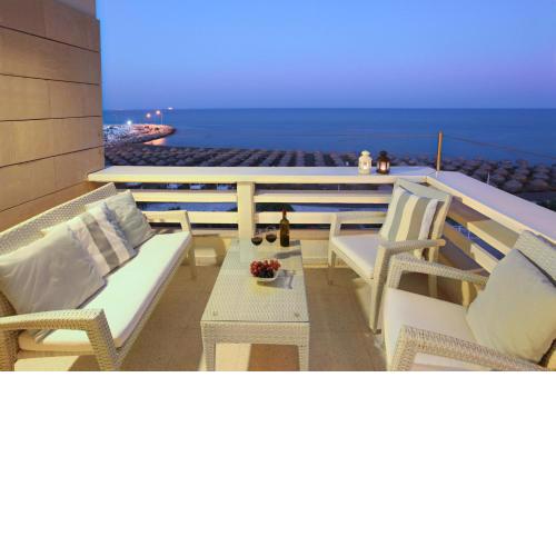 You Will Love This Luxury Apartment with Stunning Sea Views, Larnaca Apartment 1384