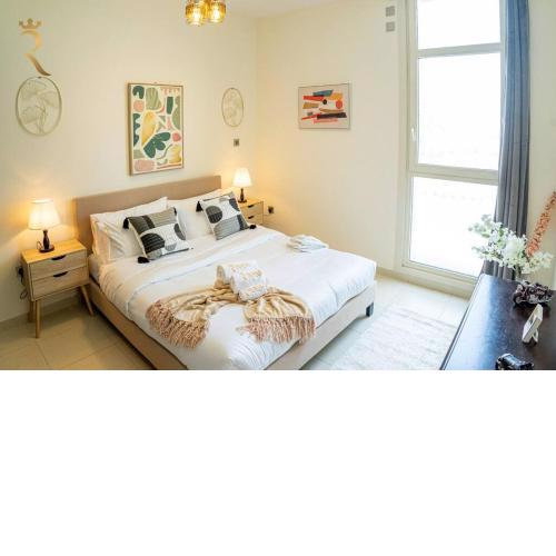 Your Luxurious 2BR Al Reem Escape at Mangrove Place