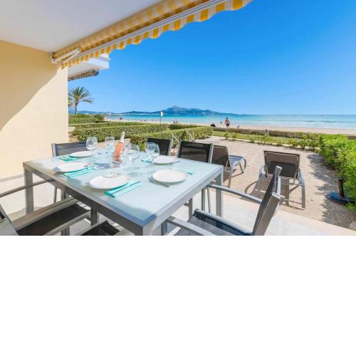 YourHouse Buguemvillea 10 beach apartment