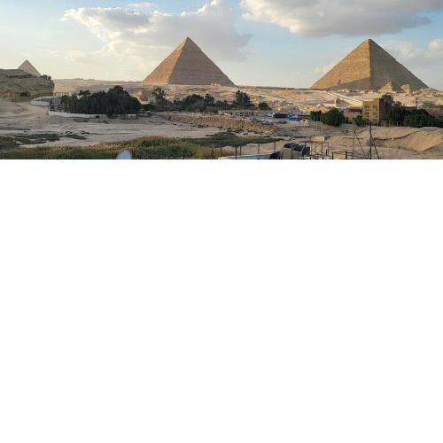 Youssef Pyrameds View INN