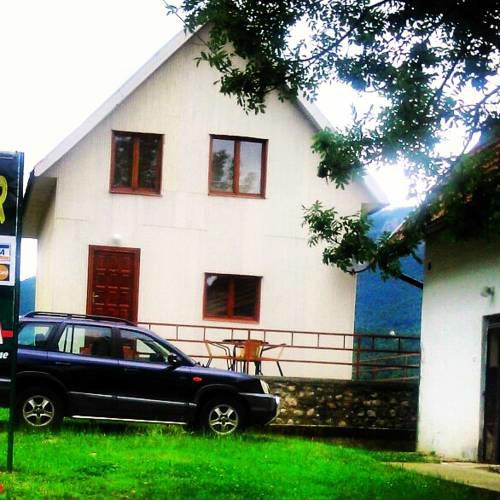 Žabljak-Tara Bridge House