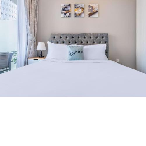 Zada Tower 1BR Holiday Home
