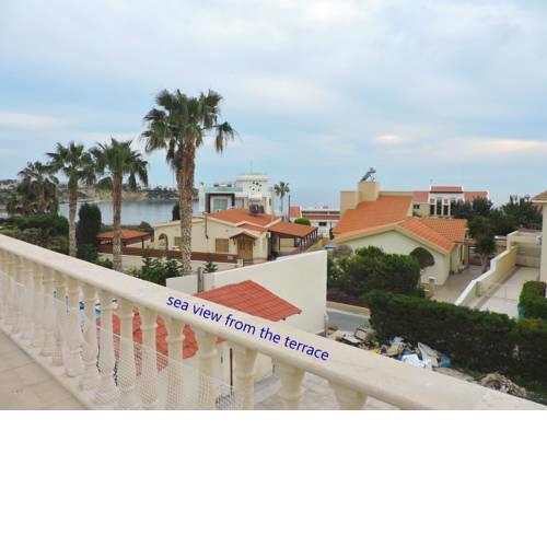 Zambas Coral Bay Apartment