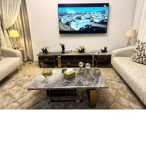 ZED WEST Al Sheikh Zayed Tower