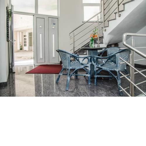Zeko Apartments
