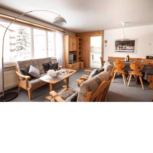 zentrale TOP Wohnung Chesa Ravaisch