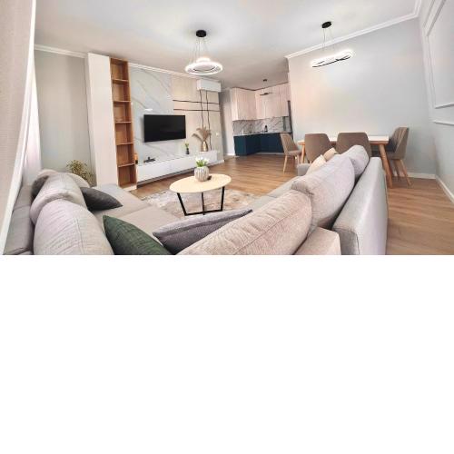 Zeus Tirana Suite