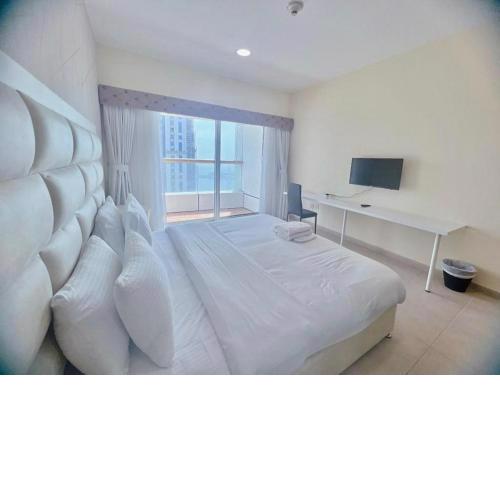 ZINGO - 7001R4 Elegant Room at Dubai Marina near tram station