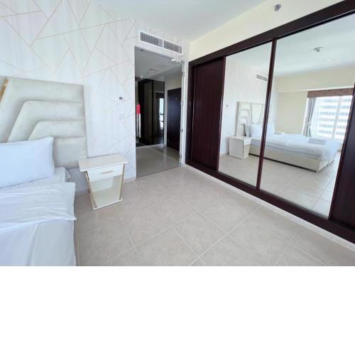 ZINGO - 7002R1 Ensuite Room Seaview 80+floor near metro