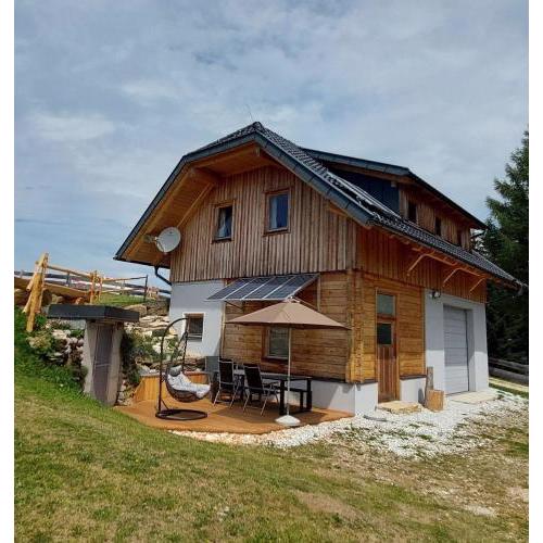 Zirbenholzalmhütte mit fantastischem Ausblick