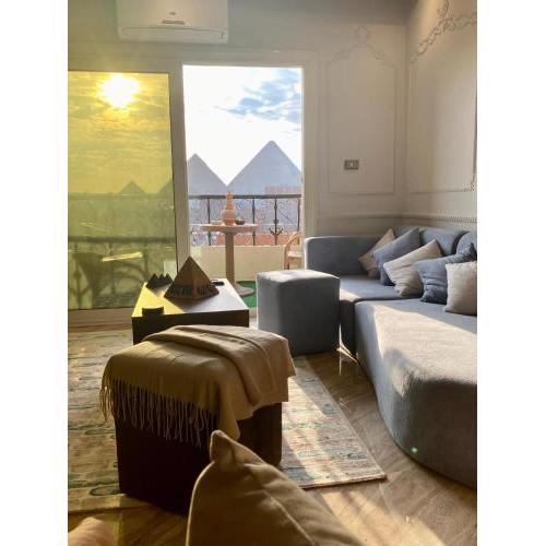 ZLATO Pyramids View Tours & Apartments