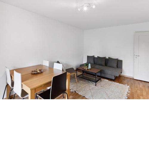 Zurich Urban Charm: Your comfy stay close to the City