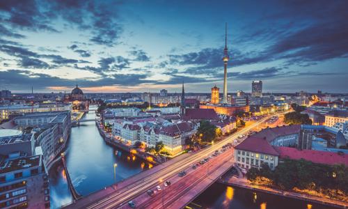 Berlín v Hotelu A&O Berlin Hauptbahnhof se snídaní + 2 děti do 18 let zdarma