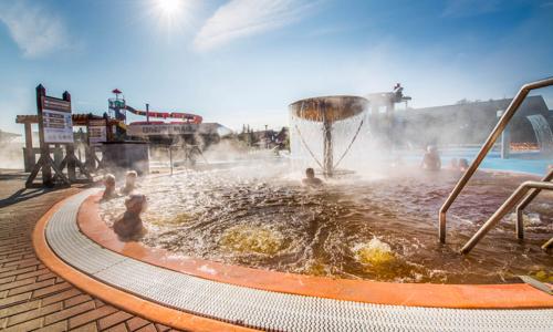Bešeňová v Hotelu Flóra s polopenzí a slevou do aquaparků + karta Gopass