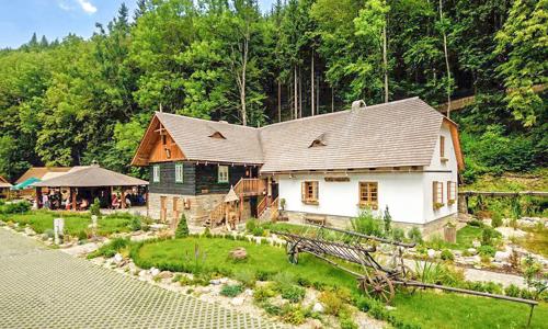 Beskydy: luxusní odpočinek v areálu Na Mlýně s polopenzí a privátním wellness