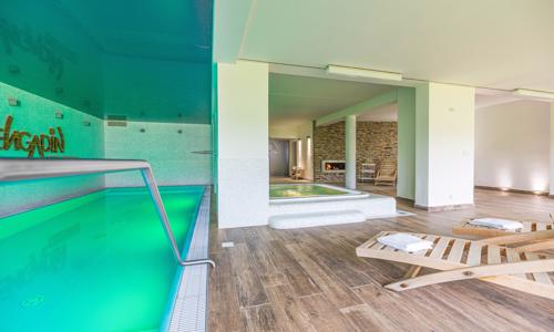 Boží Dar: Pobyt až pro 5 osob v Apartmánech Engadin se snídaněmi, privátním wellness a bohatým vyžitím
