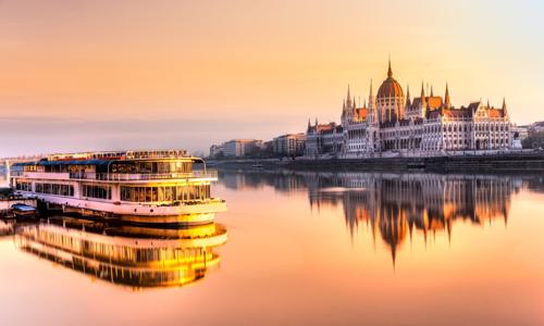 Budapešť u krásného parku v Hotelu Bobbio *** s celodenním vstupem do lázní Széchenyi, saunou a snídaní