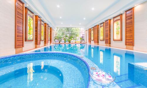 Budapešť v centru: Lion's Garden Hotel **** s neomezeným wellness i fitness centrem a snídaní + 2 děti zdarma