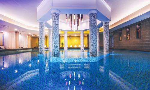Bük: Caramell Premium Resort **** s neomezeným wellness o rozloze 2 000 m², klubem pro děti a polopenzí