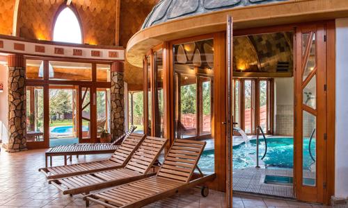 Bük: Hotel Piroska **** s neomezeným wellness, vstupem do lázní a polopenzí