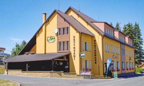 CHKO Český les: Penzion Český Rybník s privátní vířivkou nebo wellness + masáž, bowling a polopenze