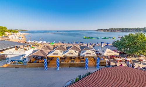 Chorvatsko: Istrie blízko Puly v Hotelu Koral *** jen 50 m od moře se snídaněmi + dítě do 7 let zdarma