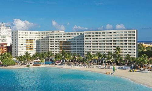 Dreams Sands Cancun Resort & Spa