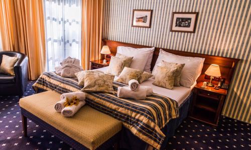Golf Hotel Morris ****: Mariánské Lázně luxusně s plnou penzí a procedurami