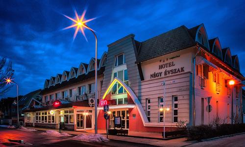 Hajdúszoboszló: Hotel Négy Évszak Superior *** s wellness, lázněmi a polopenzí