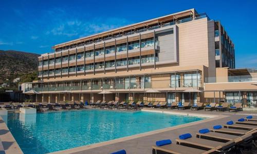I Resort Beach Hotel & Spa