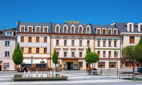 Jeseníky: Hotel Slovan **** blízko skiareálů s polopenzí a gurmánským menu