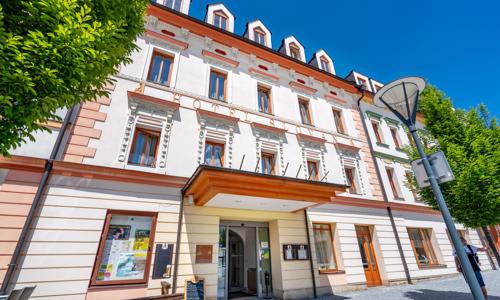 Jeseníky v oceněném Hotelu Slovan **** s polopenzí a až 12 wellness procedurami