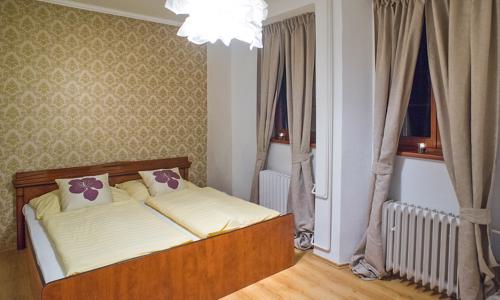 Jižní Čechy: Písek v Hotelu City *** se snídaní, vínem, poukázkou do Caffe baru a překvapením + dítě zdarma