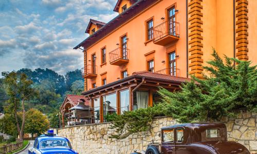 Jižní Čechy: Tábor v Hotelu Romantik Eleonora *** s konopnou koupelí Carun, sektem, překvapením a snídaněmi