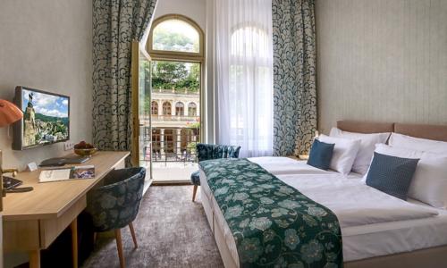 Karlovy Vary: ASTORIA Hotel & Medical Spa **** s bazénem, saunami, až 8 procedurami a polopenzí + dítě zdarma