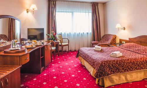 Krakov v Hotelu Sympozjum & SPA **** s bazénem neomezeně, saunou a chutnou polopenzí