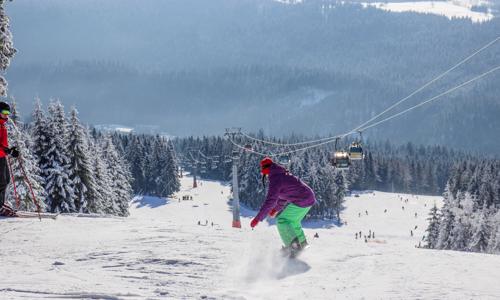 Krkonoše: Dvorská Bouda s polopenzí a saunou mezi skiareály a u běžeckých tratí