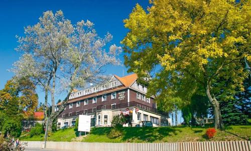 Krkonoše: Pobyt v přírodě v Hotelu SPA Bílý Hořec *** s neomezeným vstupem do wellness centra a polopenzí