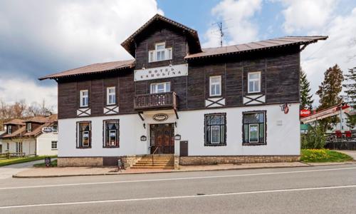 Krkonoše u ski areálů i turistických stezek: Hotel Karolína *** s wellness, polopenzí a all inclusive nápoji