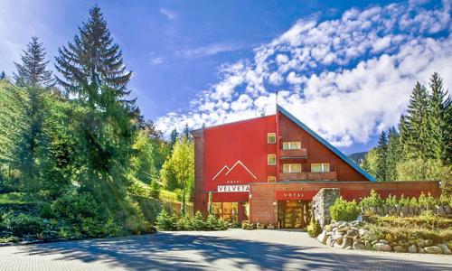 Krkonoše ve Špindlerově Mlýně: Hotel Velveta *** s wellness a slevou na zapůjčení kol a koloběžek + polopenze