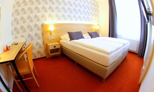 Lázeňský pobyt v Mariánských Lázních v Hotelu Flora *** s neomezeným bazénem, až 20 procedurami a plnou penzí