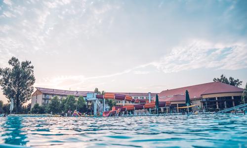 Léto ve Wellness Hotelu Patince **** s termálním wellness a koupalištěm, polopenzí a vyžitím + dítě zdarma