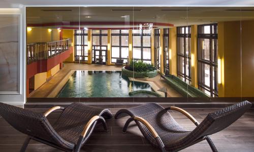 Mariánské Lázně luxusně v Hotelu Excelsior **** s až 14 léčebnými procedurami, neomezeným wellness + polopenze