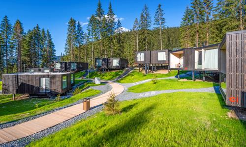 Nízké Tatry: Podzim ve skandinávských Björnson Tree Houses *** s wellness, polopenzí + dítě do 10 let zdarma