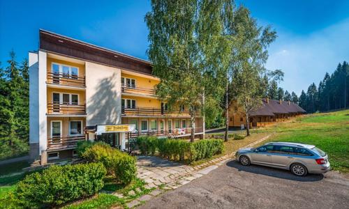 Nízké Tatry u aquaparku Tatralandie v Penzionu Limba *** s polopenzí a bazénem + dítě do 14 let zdarma