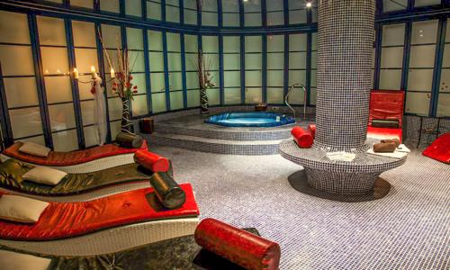 Pobyt plný relaxace: Hotel Morris Česká Lípa **** s polopenzí, privátním wellness a odpočinkovými procedurami