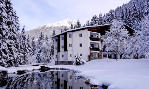 Rakouské Alpy blízko Bad Gasteinu v Hotelu Evianquelle *** se saunou a polopenzí + 2 děti do 15 let zdarma