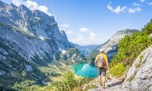 Rakouské Alpy v blízkosti přírodního koupaliště na jezeře Lunzer See v českém Penzionu Sunny se snídaní