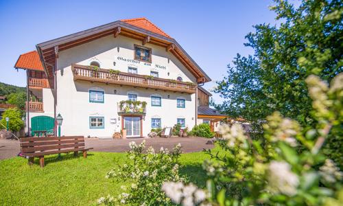 Rakousko u Salzburgu v Hotelu Gasthof Am Riedl *** se slevovou kartou, polopenzí a výhodami + děti zdarma